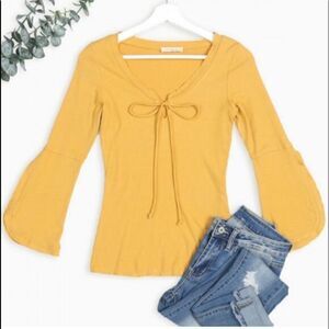 Ribbed Flare Sleeve Top